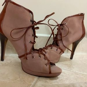 Ann Taylor Bryce Lace Up Heels size 9.5